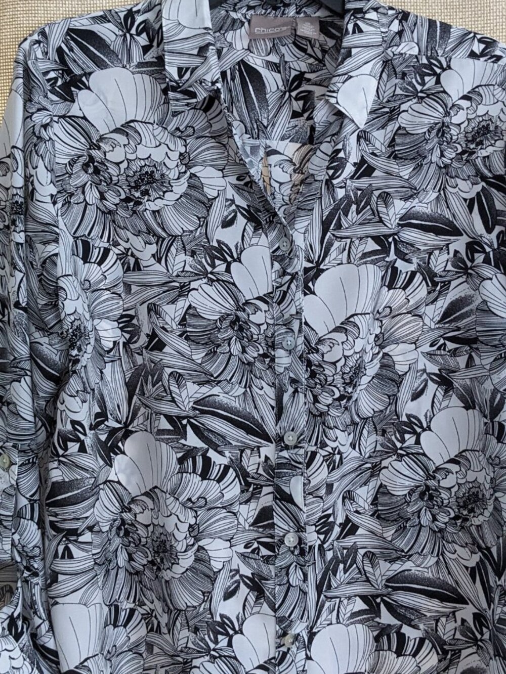 Chico's, Black and White Floral Blouse Long Sleeve or Rolled Sleeve, Size 2